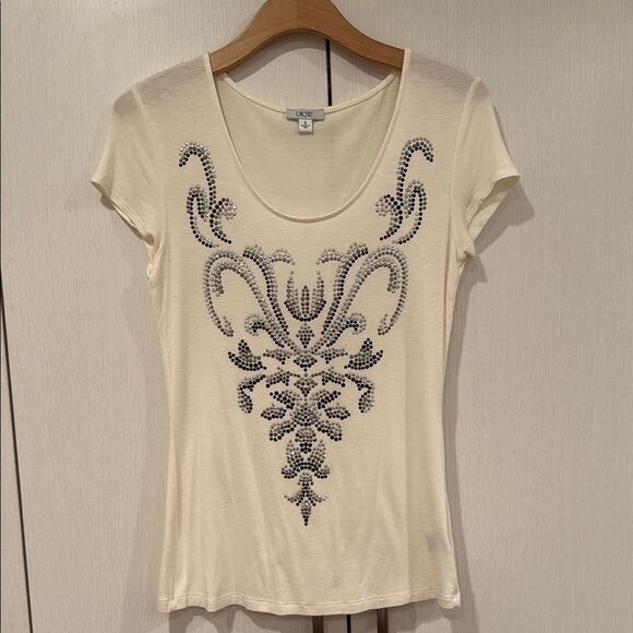 Chic Cream Embellished Top by - Picture 1 of 6